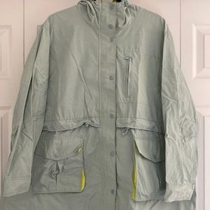 J. Crew Women's Plus Size Perfect Rain Jacket / Blue and Lime / 3X